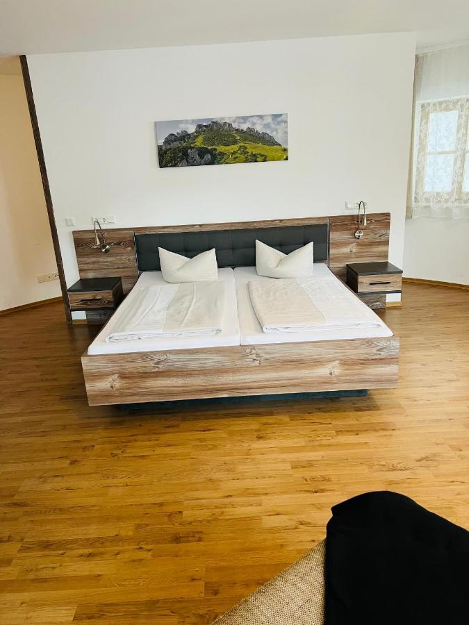 Hotel Garni Kern Halfing ภายนอก รูปภาพ
