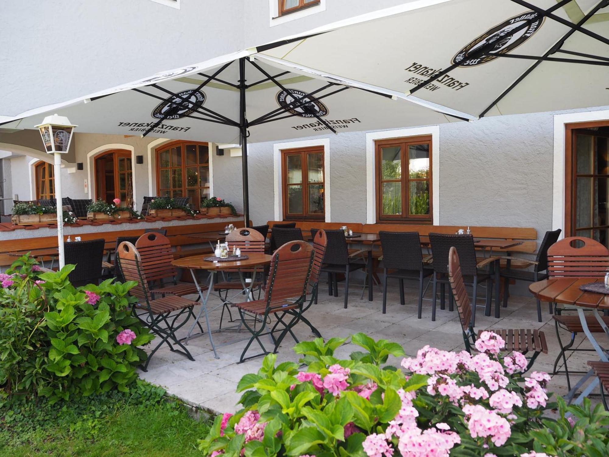 Hotel Garni Kern Halfing ภายนอก รูปภาพ