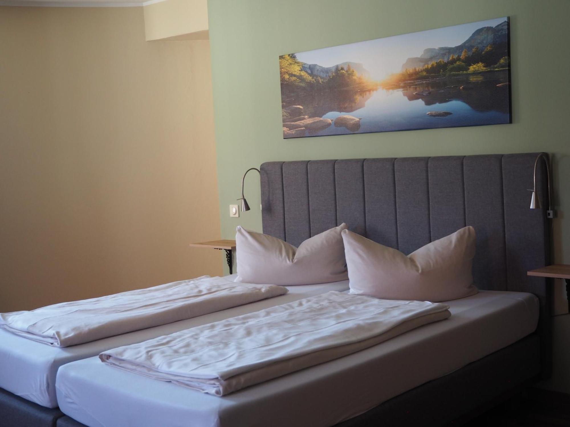 Hotel Garni Kern Halfing ภายนอก รูปภาพ