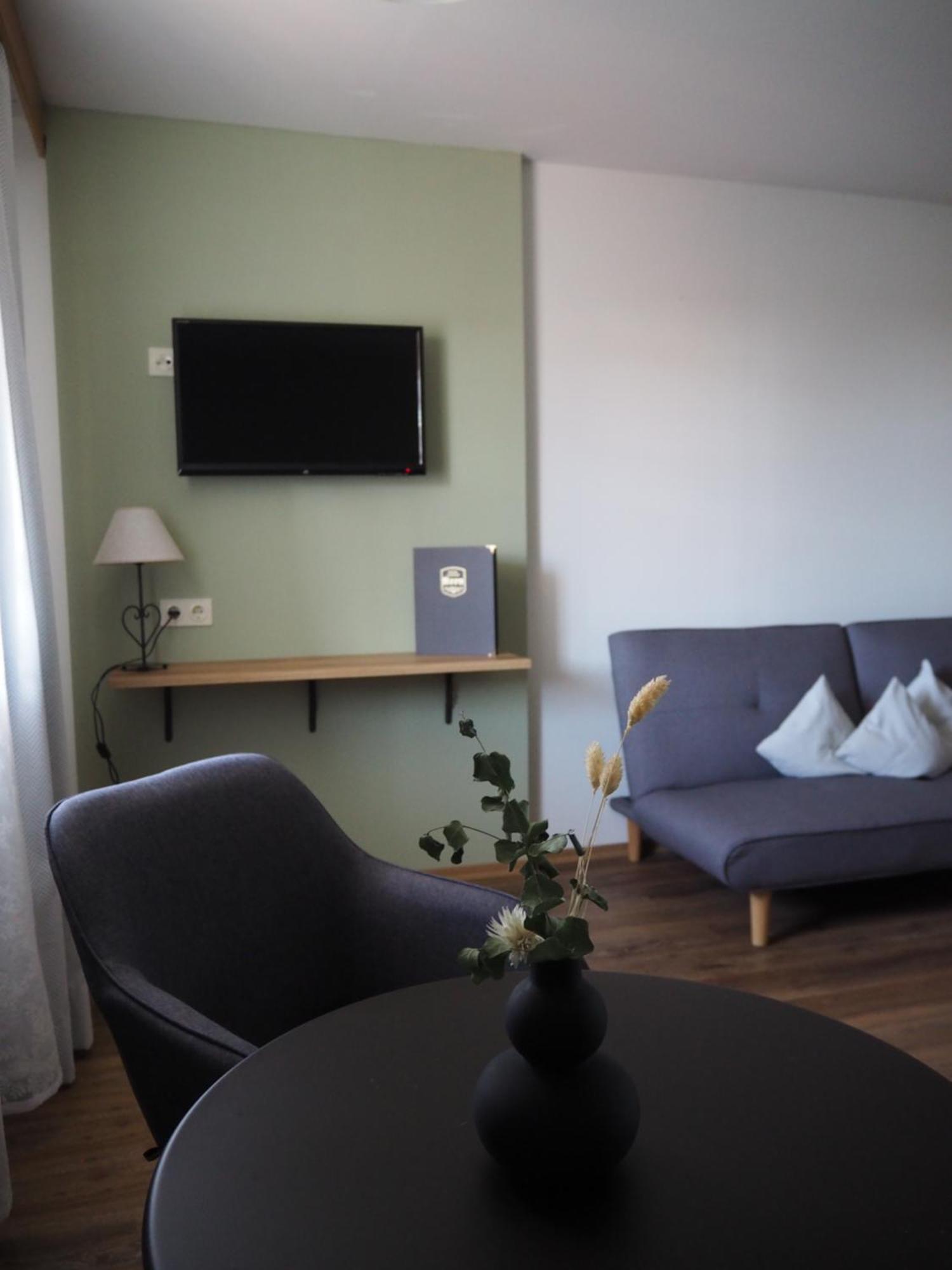 Hotel Garni Kern Halfing ภายนอก รูปภาพ
